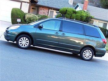 2005 Toyota Sienna LE 7 Passenger   - Photo 1 - San Diego, CA 92126