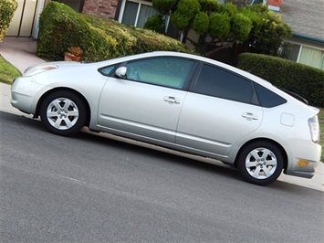 2004 Toyota Prius Package 5   - Photo 1 - San Diego, CA 92126