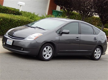 2008 Toyota Prius  Package 6 - Photo 2 - San Diego, CA 92126