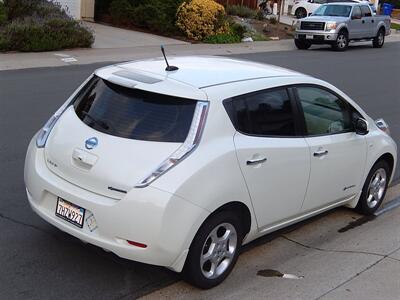 2011 Nissan LEAF SL   - Photo 6 - San Diego, CA 92126