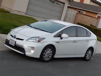 2015 Toyota Prius Plug-in Hybrid   - Photo 2 - San Diego, CA 92126