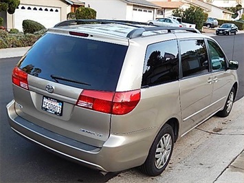 2004 Toyota Sienna LE 7 Passenger   - Photo 14 - San Diego, CA 92126