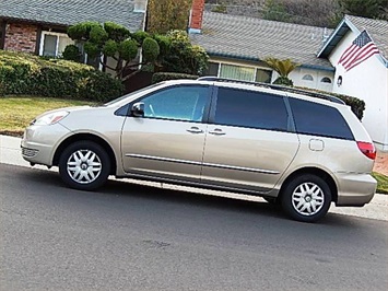 2004 Toyota Sienna LE 7 Passenger   - Photo 16 - San Diego, CA 92126