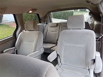 2004 Toyota Sienna LE 7 Passenger   - Photo 7 - San Diego, CA 92126