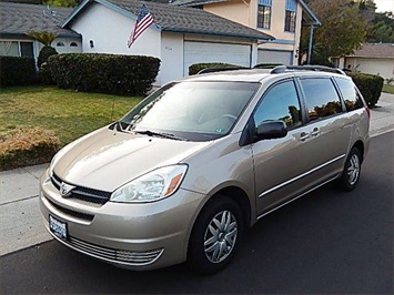 2004 Toyota Sienna LE 7 Passenger   - Photo 12 - San Diego, CA 92126