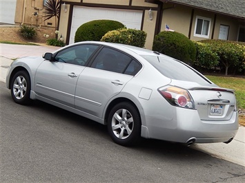 2009 Nissan Altima Hybrid  SE - Photo 8 - San Diego, CA 92126