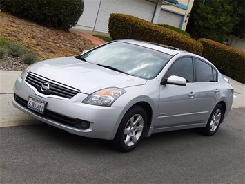 2009 Nissan Altima Hybrid  SE - Photo 2 - San Diego, CA 92126