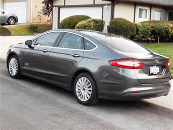 2015 Ford Fusion Energi SE Luxury   - Photo 8 - San Diego, CA 92126