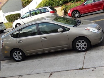 2004 Toyota Prius Package 5   - Photo 11 - San Diego, CA 92126