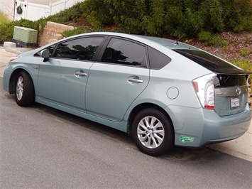 2014 Toyota Prius Plug-in Hybrid   - Photo 8 - San Diego, CA 92126