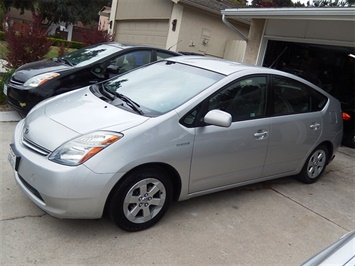 2007 Toyota Prius  Pkg 3 - Photo 1 - San Diego, CA 92126