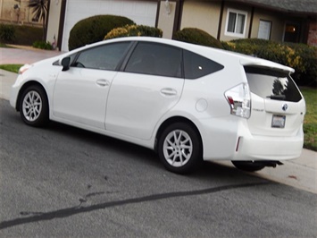 2012 Toyota Prius v Three   - Photo 8 - San Diego, CA 92126