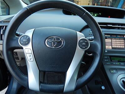 2010 Toyota Prius Thee  With Leather - Photo 11 - San Diego, CA 92126