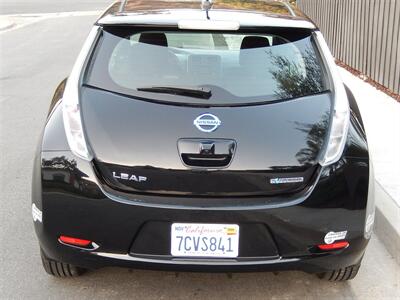 2013 Nissan Leaf S   - Photo 8 - San Diego, CA 92126