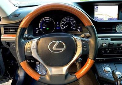 2013 Lexus ES 300h   - Photo 8 - San Diego, CA 92126