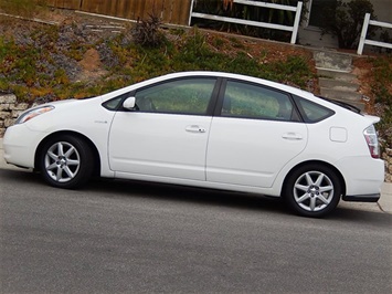 2008 Toyota Prius Touring   - Photo 1 - San Diego, CA 92126