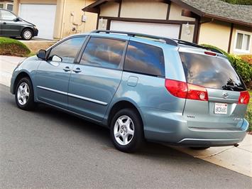 2006 Toyota Sienna LE 7 Passenger   - Photo 8 - San Diego, CA 92126