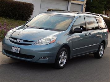 2006 Toyota Sienna LE 7 Passenger   - Photo 2 - San Diego, CA 92126