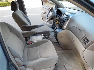 2006 Toyota Sienna LE 7 Passenger   - Photo 15 - San Diego, CA 92126