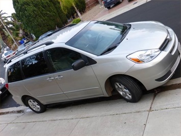 2005 Toyota Sienna LE 8 Passenger   - Photo 2 - San Diego, CA 92126