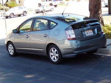 2005 Toyota Prius   - Photo 8 - San Diego, CA 92126