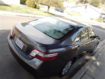 2007 Toyota Camry Hybrid   - Photo 13 - San Diego, CA 92126