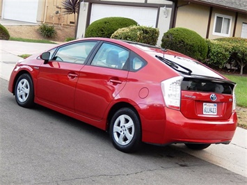 2010 Toyota Prius IV  Solar PKG - Photo 8 - San Diego, CA 92126