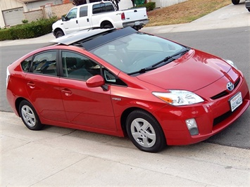 2010 Toyota Prius IV  Solar PKG - Photo 9 - San Diego, CA 92126