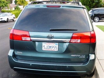 2004 Toyota Sienna XLE Limited 7 Passenger   - Photo 11 - San Diego, CA 92126