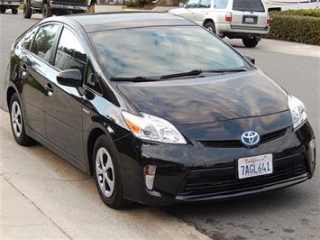 2013 Toyota Prius III SOLAR   - Photo 4 - San Diego, CA 92126