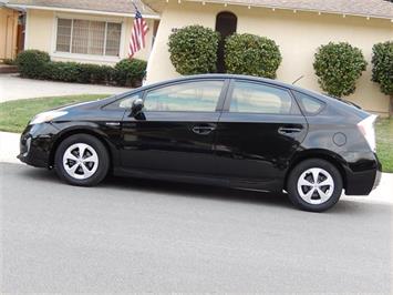 2013 Toyota Prius III SOLAR   - Photo 1 - San Diego, CA 92126