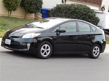 2013 Toyota Prius III SOLAR   - Photo 2 - San Diego, CA 92126