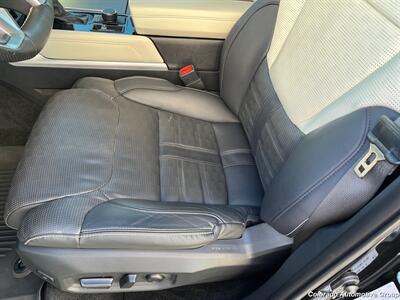 2024 Toyota Sequoia Capstone Hybrid - Photo 16 - Highlands Ranch, CO 80126