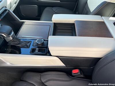 2024 Toyota Sequoia Capstone Hybrid - Photo 20 - Highlands Ranch, CO 80126