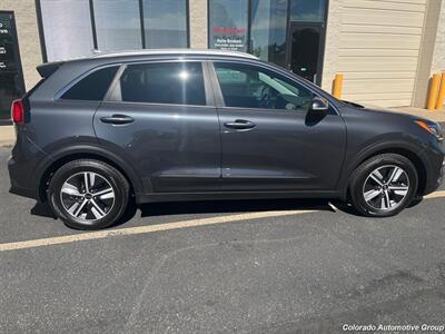 2020 Kia Niro Plug-In Hybrid EX Premium - Photo 12 - Highlands Ranch, CO 80126