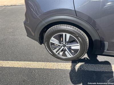 2020 Kia Niro Plug-In Hybrid EX Premium - Photo 13 - Highlands Ranch, CO 80126