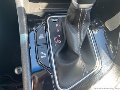 2020 Kia Niro Plug-In Hybrid EX Premium - Photo 32 - Highlands Ranch, CO 80126