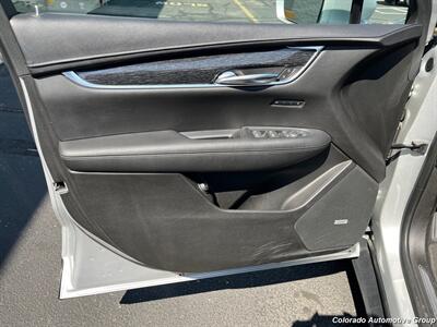 2020 Cadillac XT5 Premium Luxury   - Photo 11 - Highlands Ranch, CO 80126
