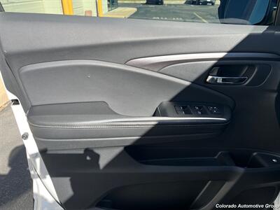 2020 Honda Ridgeline RTL   - Photo 11 - Highlands Ranch, CO 80126