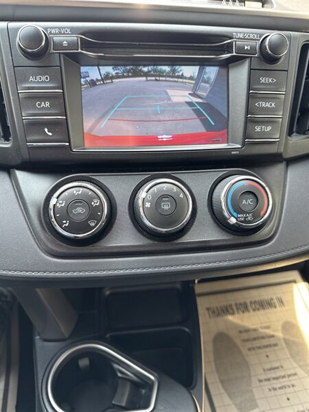 2017 Toyota RAV4 LE - Photo 15 - Lynwood, IL 60411
