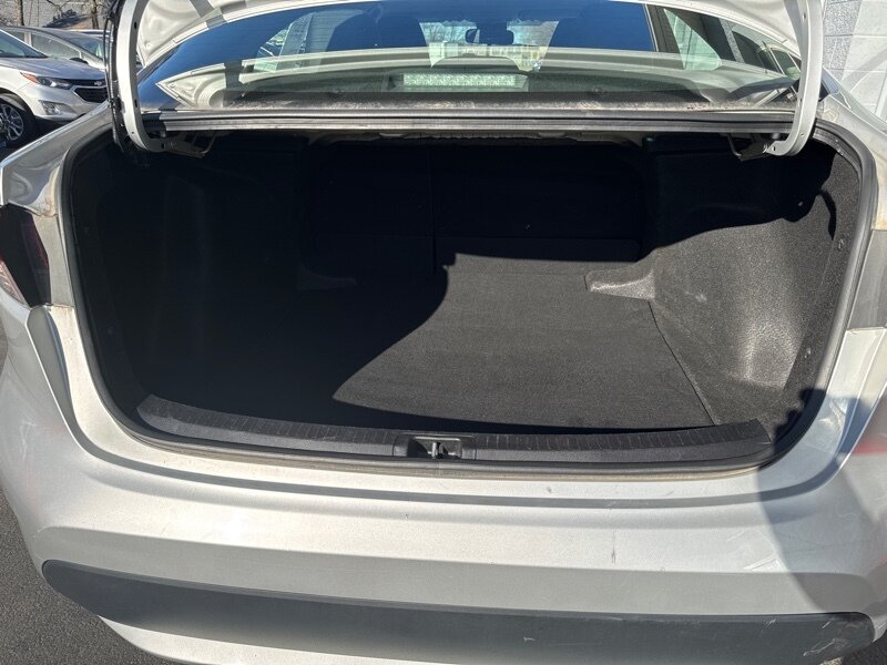 2020 Toyota Corolla LE   - Photo 11 - Lynwood, IL 60411
