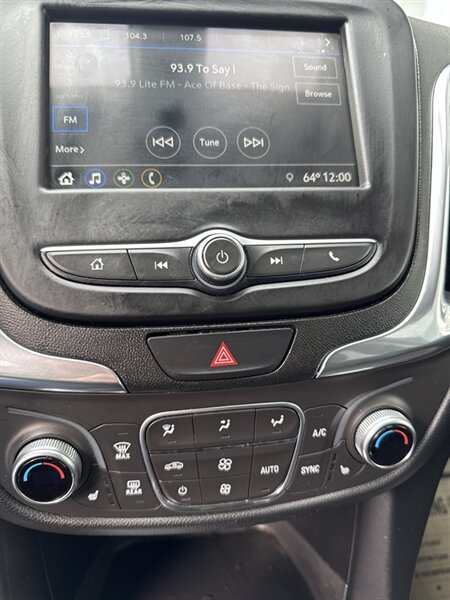2019 Chevrolet Equinox LT - Photo 13 - Lynwood, IL 60411