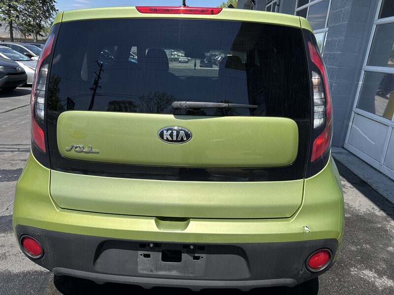 2017 Kia Soul   - Photo 5 - Lynwood, IL 60411