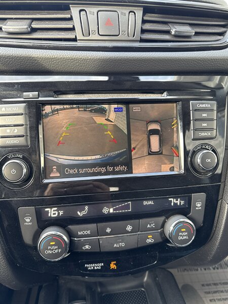 2019 Nissan Rogue SV   - Photo 19 - Lynwood, IL 60411