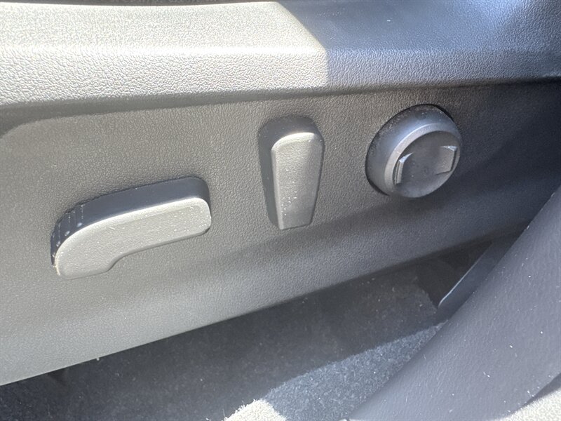 2021 Subaru Forester Premium - Photo 12 - Lynwood, IL 60411