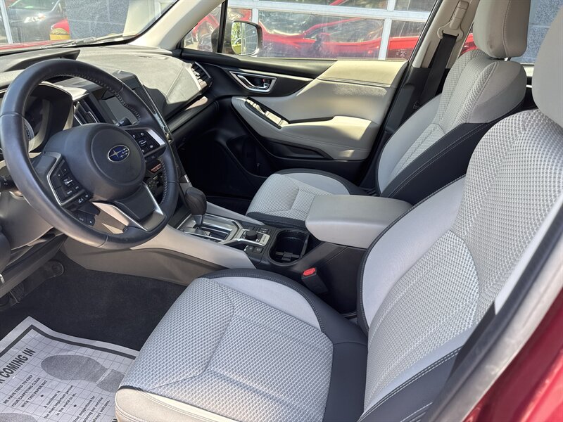 2021 Subaru Forester Premium - Photo 9 - Lynwood, IL 60411
