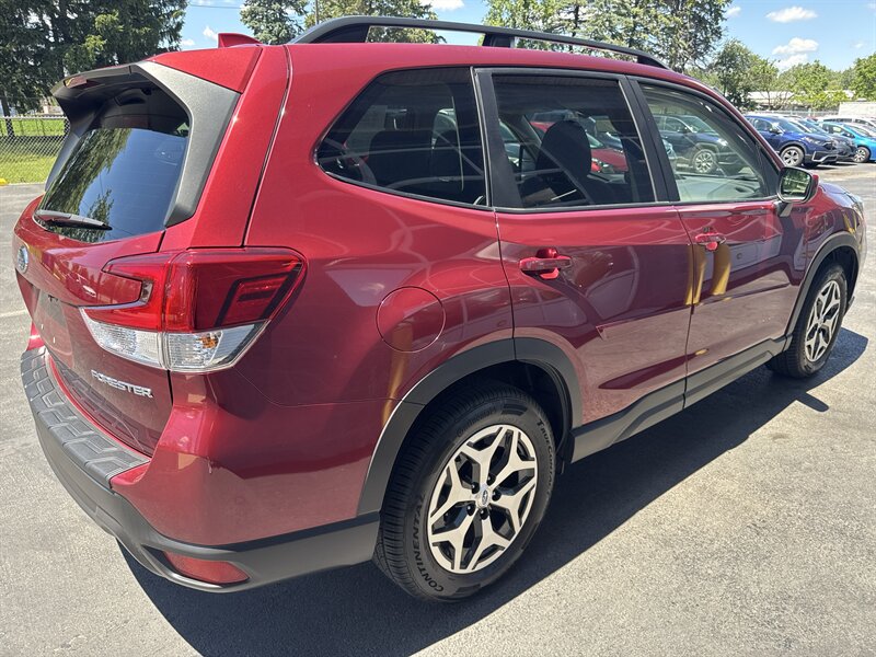 2021 Subaru Forester Premium - Photo 6 - Lynwood, IL 60411