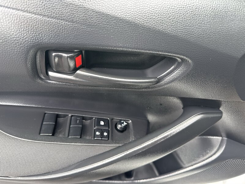 2022 Toyota Corolla LE - Photo 9 - Lynwood, IL 60411