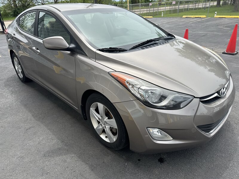 2013 Hyundai Elantra 1.8 GLS A/T's photo