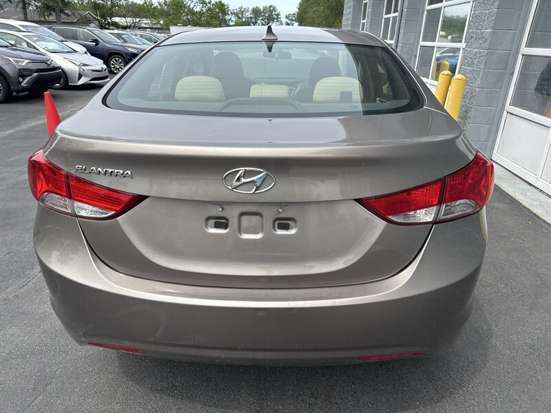 2013 Hyundai ELANTRA GLS - Photo 5 - Lynwood, IL 60411